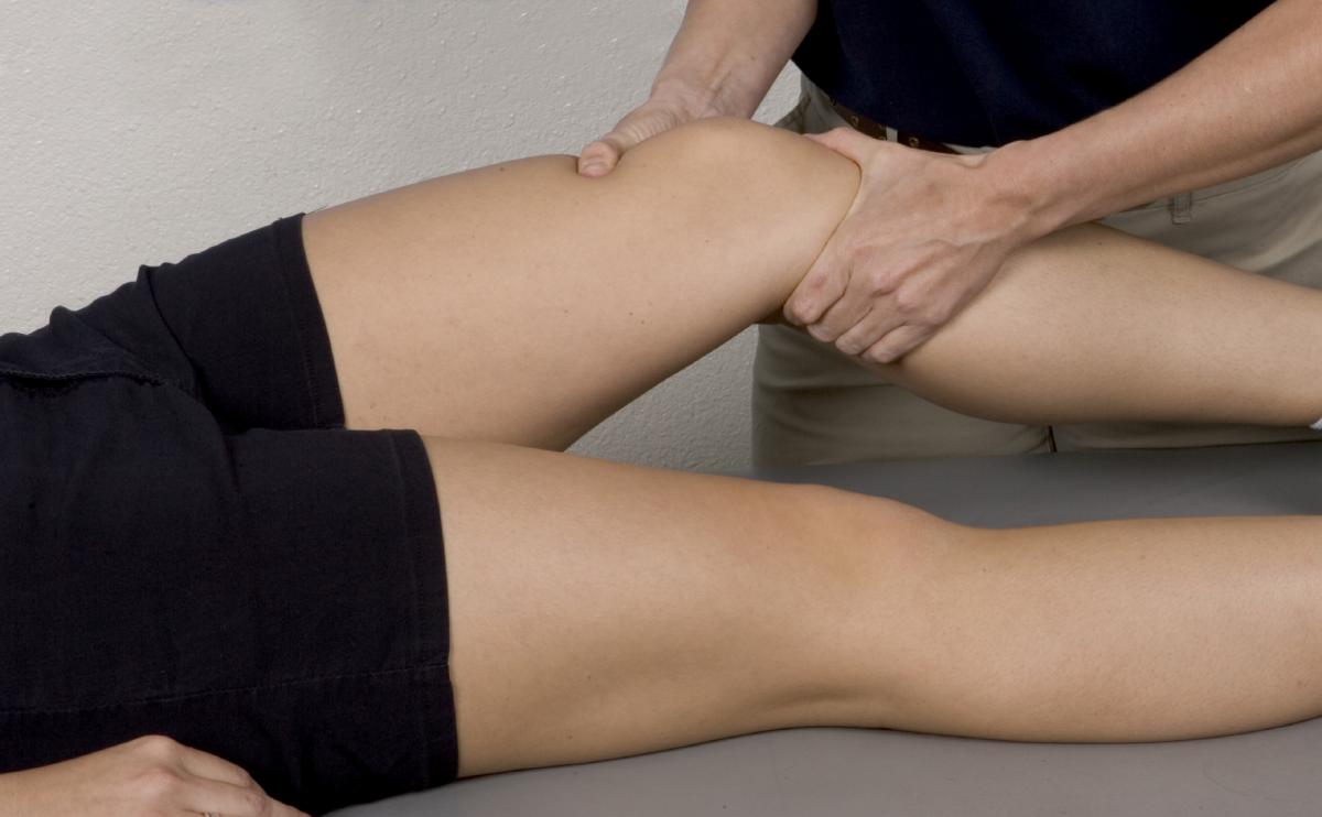 knee examination